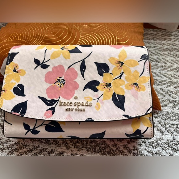 New Kate Spade ♠️ - Picture 1 of 3